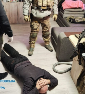 Передавали розвіддані Росії за посади в окупаційній &quot;владі&quot;. У Дніпрі затримали трьох ймовірних агентів РФ