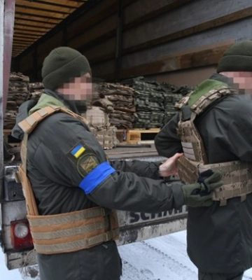 Метінвест передав три тисячі бронежилетів запорізьким нацгвардійцям