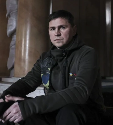 &quot;Война не закончится без Крыма&quot;: Подоляк о &quot;жарком&quot; весеннем сезоне на полуострове