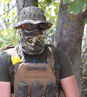 Одеський морпіх, який знімав російське ганчір’я з острова Зміїний, попри втрачену кінцівку поривається на фронт