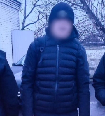 Волинянин організував наркобізнес, на якому заробляв пів мільйона щомісяця (фото, відео)