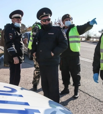 Аксенов подтвердил, что в Крыму по указу Путина усилят досмотр авто