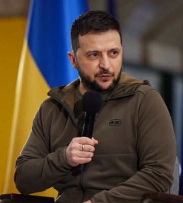 Здавати Бахмут ніхто не буде, будемо боротися скільки можемо – Зеленський