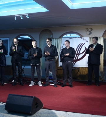 Перший концерт за межами сцени в укритті, провели артисти Миколаївської  філармонії
