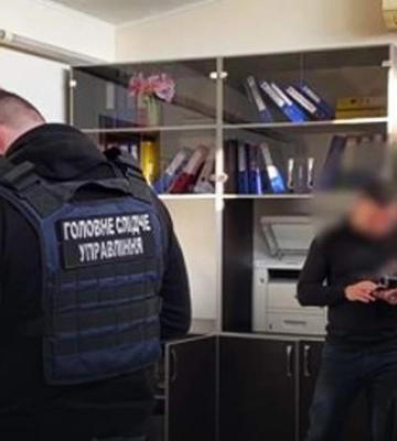 Чиновников Одесского морского порта разоблачили в коррупции: оформляли &quot;документы&quot; морякам