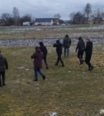 У громаді на Волині організували пошуки зниклого чоловіка. ФОТО