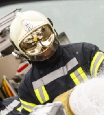 Луцькі рятувальники «обкатали» нову пожежну автоцистерну від ірландських колег. ФОТО