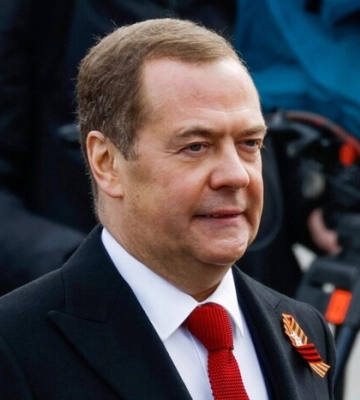 «Запалає вся Україна»: Медведєв влаштував істерику через можливі удари по Криму