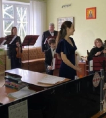 Класика та гімн: для військових, які лікуються в Луцьку, провели концерт камерної музики