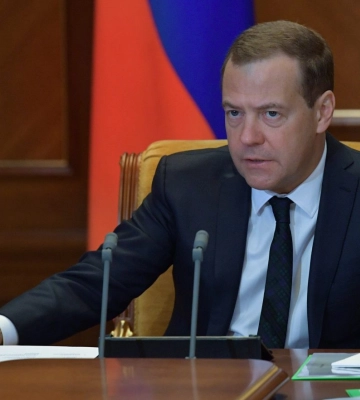 Наша відповідь на удари Києва по Росії буде швидкою і жорсткою. Готові застосовувати всі види зброї, -  Медведєв