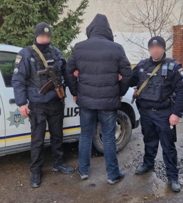 Бійка на автовокзалі: поліцейські-охоронці Закарпаття розкрили деталі