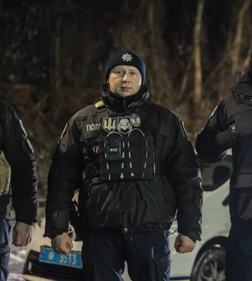 Харьковские копы спасли пенсионерку, ставшую заложницей своего дома (видео)