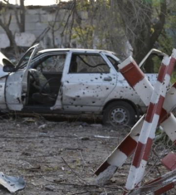 «Ще трохи й міста не залишиться». Окупанти в Маріуполі демонтували бульвар Хмельницького