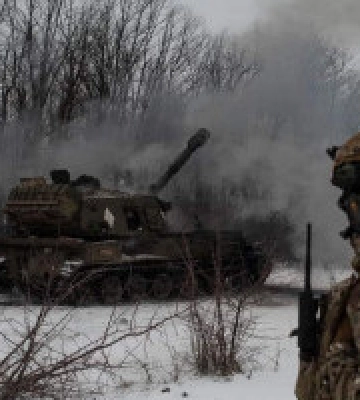 За добу українські військові відбили ворожі атаки біля дев&#039;яти населених пунктів