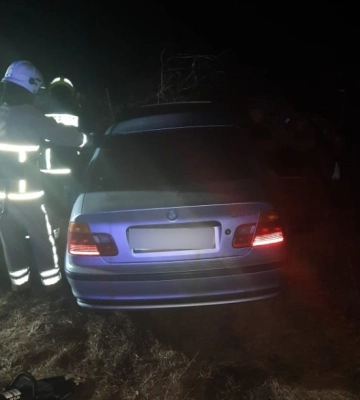 У Кролевці автомобіль врізався у блокпост: водій у лікарні