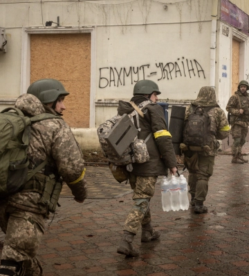 Українські сили поки не виходитимуть із Бахмута — Генштаб