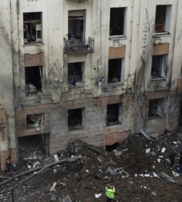 Синегубов: В результате попадания по дому в Харькове трое раненых