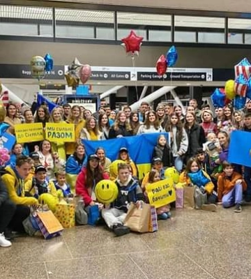 Третяк показав, як у Сіетлі зустрічали дітей наших загиблих Героїв