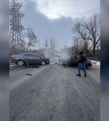 У Дніпрі на Енергетичній Lada влетіла у Toyota