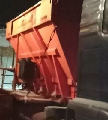 На автошляхах місцевого значення Полтавщини продовжує працювати спецтехніка