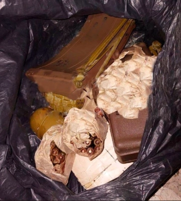 На околиці Дніпра місцевий житель виявив схованку з боєприпасами