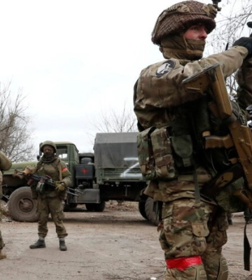 У Сумському районі росіяни обстріляли маршрутку з ПТРК