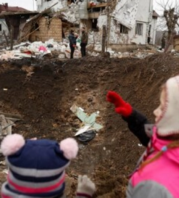 «Дитини не стало, а їм там смішно»: артист з Луцька записав дует з волинським музикантом
