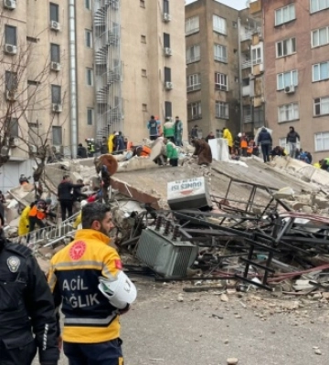Жертв землетрясения в Турции может стать больше в восемь раз – ВОЗ