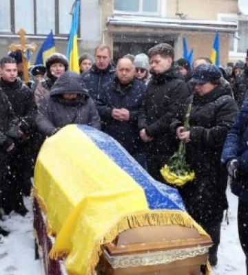 У Тисмениці попрощалися із загиблим захисником України Романом Бендаком з Рахова