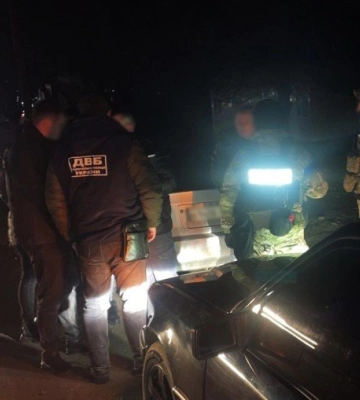 Відправляв ухилянтів у Молдову: жителя Одещини викрили у незаконному переправленні чоловіків за кордон