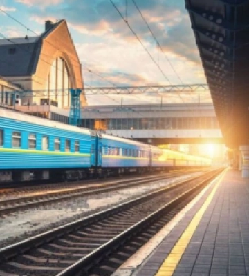 Мешканців Львівщини попереджають про затримки руху приміських потягів