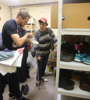 Жителів Львова просять приносити взуття та білизну до Центру обліку та нічного перебування бездомних