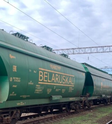 Правоохоронці арештували 170 вагонів з російськими і білоруськими товарами