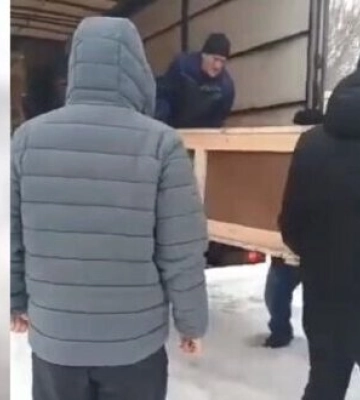 Разгрузка ликвидированных в Украине оккупантов в татарстанском городке Заинск: &quot;Одиннадцать сегодня было в Заинск&quot;. ВИДЕО