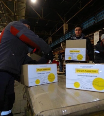 Жителям Бахмутського району роздали продукти та засоби знезараження води