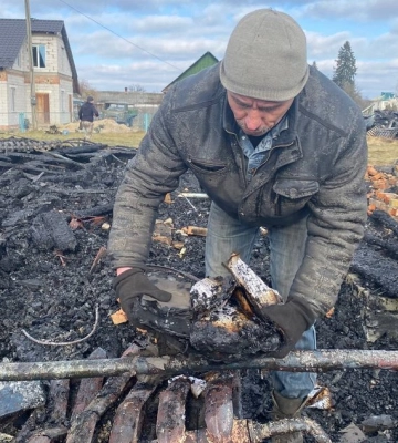 &quot;Будемо помаленьку відбудовувати&quot; – священник згорілого на Волині храму Різдва Пресвятої Богородиці