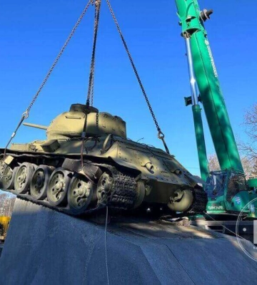 Секретар міськради Дніпра розповів, як «вираховував» обмінний курс на пам&amp;#039;ятники для росії