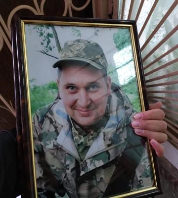 У Великому Бобрику попрощаються із загиблим героєм