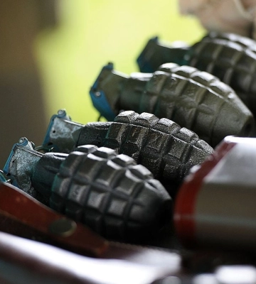 На Донеччині у ході конфлікту чоловік підірвав гранату, є загиблий і поранені