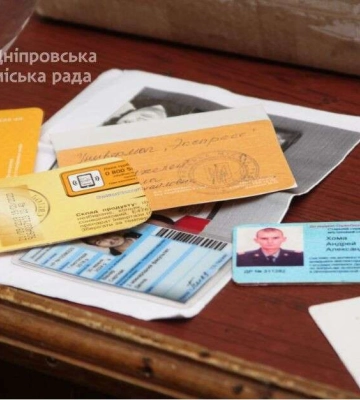 Штраф близько 14 тис. грн або позбавлення волі до 2 років: як у Дніпрі борються з фейковими посвідченнями в електротранспорті