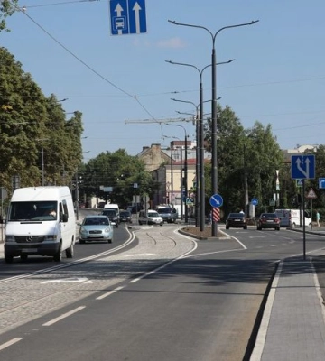 У Львові автобус № 6а з пасажирами потрапив у ДТП