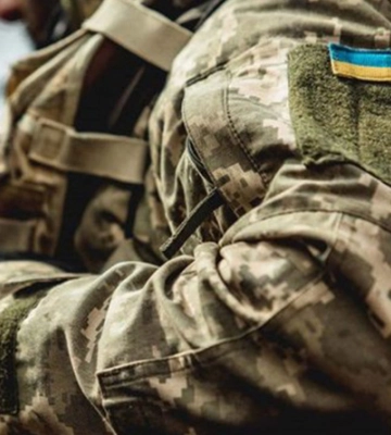 Луганщина: окупанти штурмують позиції ЗСУ, переодягнувшись в український піксель