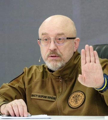 Переполох в Минобороны. Почему у Зеленского решили уволить Резникова и тут же передумали Переполох в Минобороны. Почему у Зеленского решили уволить Резникова и тут же передумали