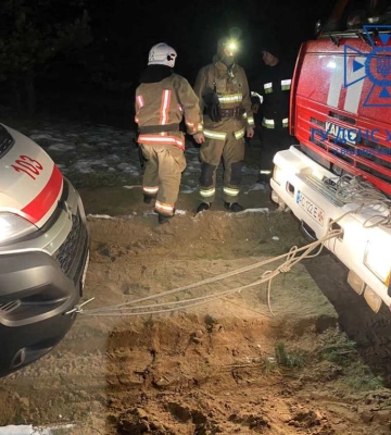 На Рівненщині авто швидкої потрапило в кювет