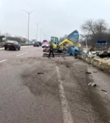 В Антополі легковик влетів у вантажівку, є потерпілі