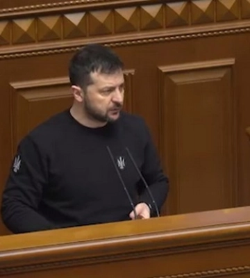 Зеленский выступил с обращением к Раде