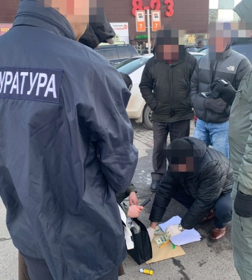 На Волині на хабарі спіймали посадовців Укртрансбезпеки. Фото