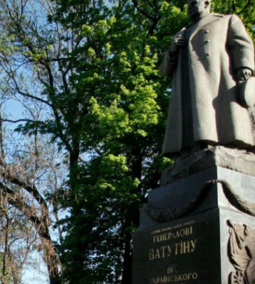 Експертна комісія Мінкульту погодила знесення пам’ятників Ватутіну і Чкалову в Києві