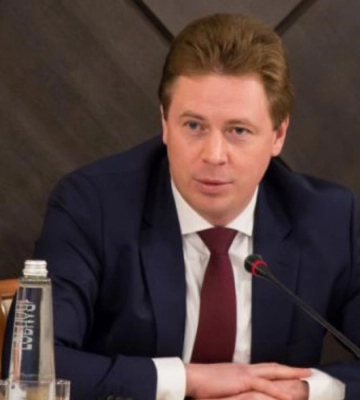 Бывшего российского главу Севастополя исключили из санкционного списка ЕС