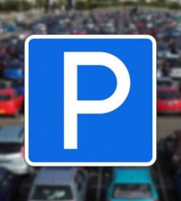 У центрі Львова відкрили новий паркувальний майданчик